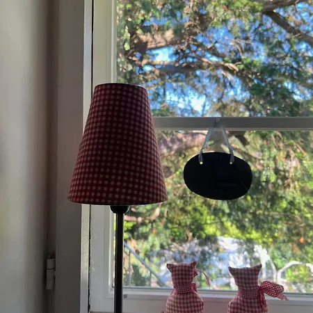 Alte Kate Mit Bau-& Zirkuswagen Im Gartenidyll In Putbus Ot بيت للعطل